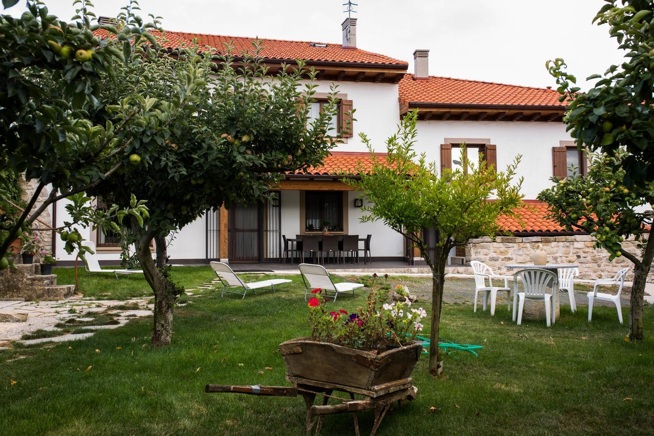 Gasthaus Casa De La Cadena Asiáin Exterior foto